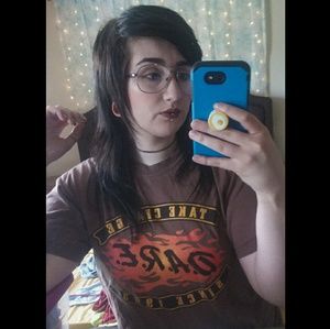 Meet your Posher, Felicia